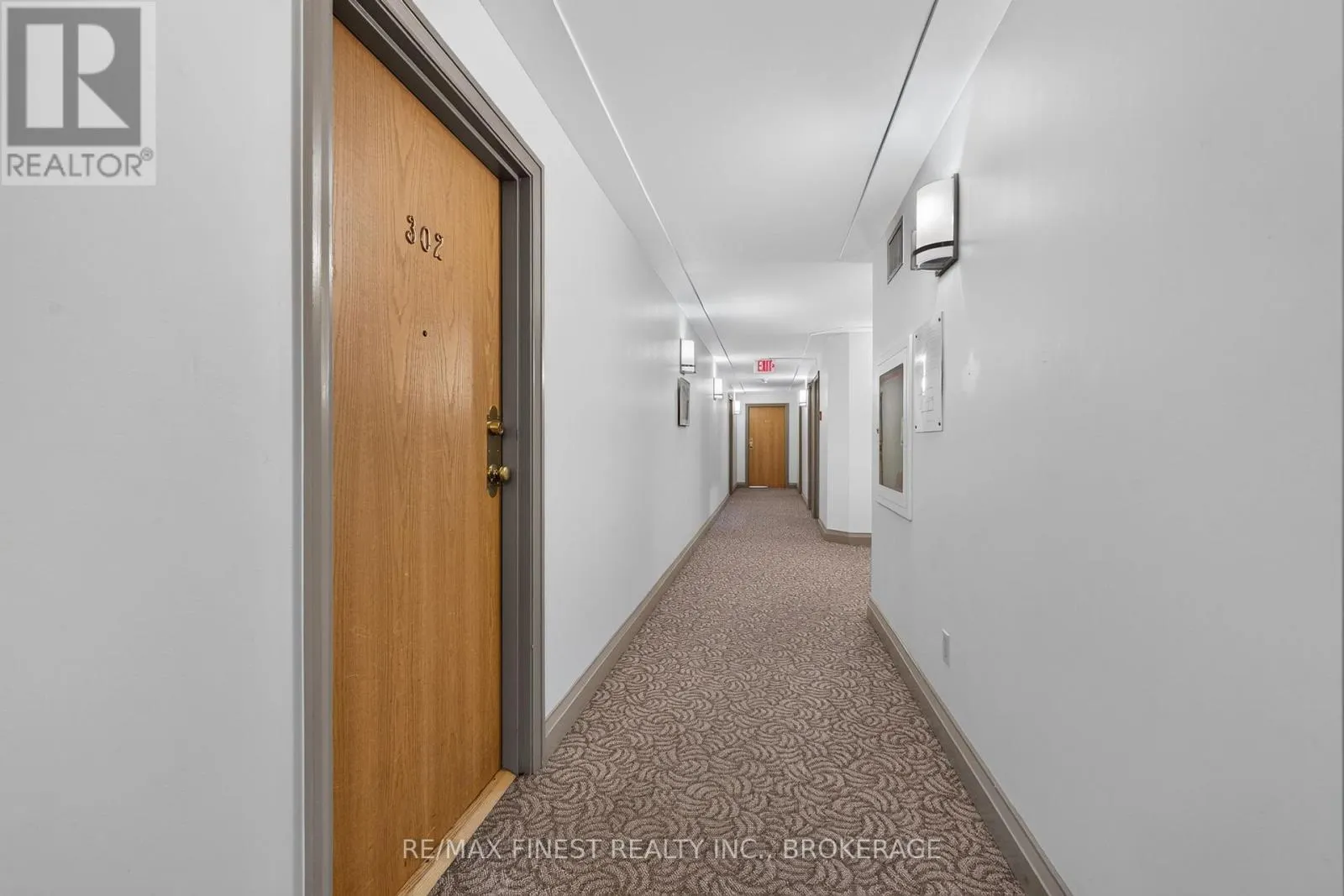 302 - 2 BAY STREET #302