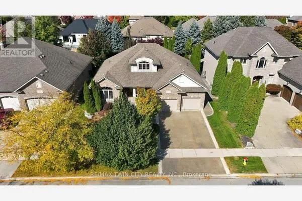 209 LONGVIEW CRESCENT