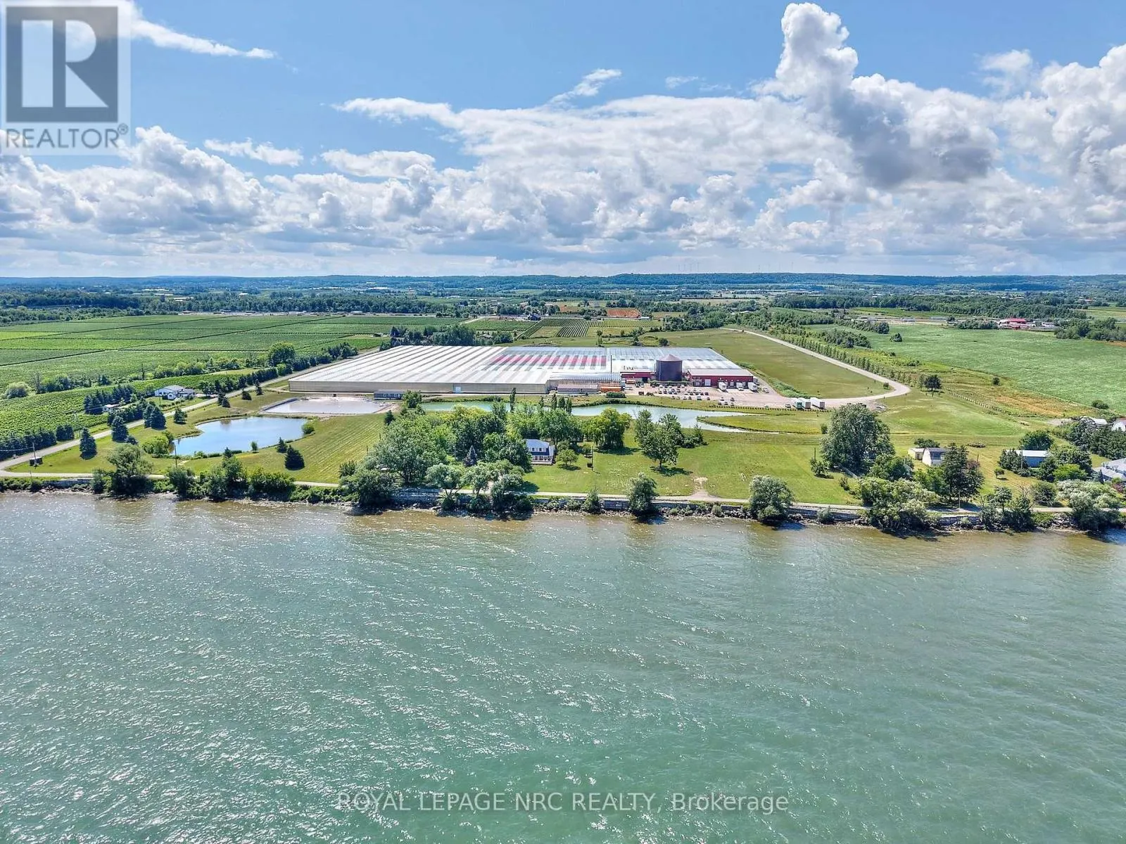 4040 LAKESHORE ROAD