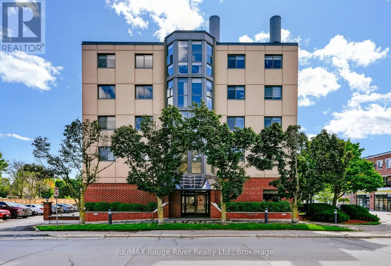 402 - 1 QUEEN STREET #402