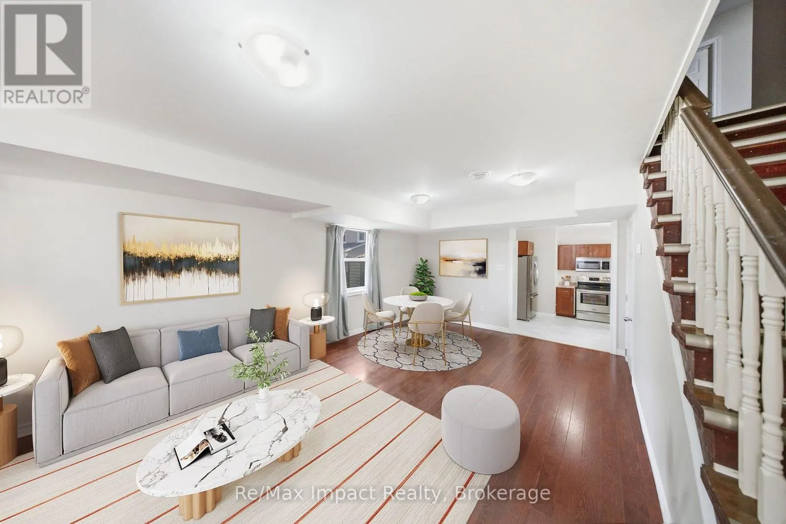 7 UNIVERSITY AVENUE E