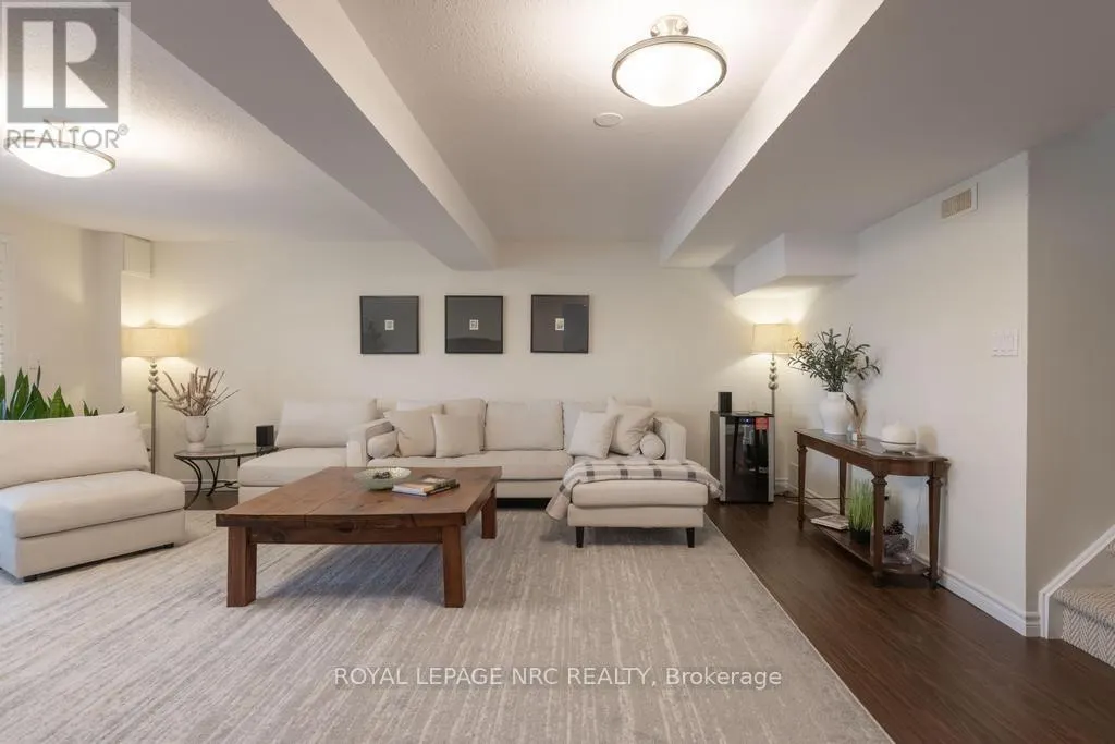 10 - 121 GLEN MORRIS DRIVE #10