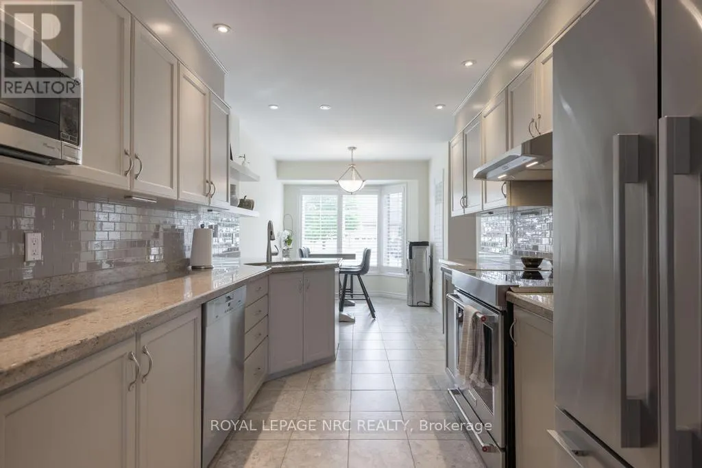 10 - 121 GLEN MORRIS DRIVE #10