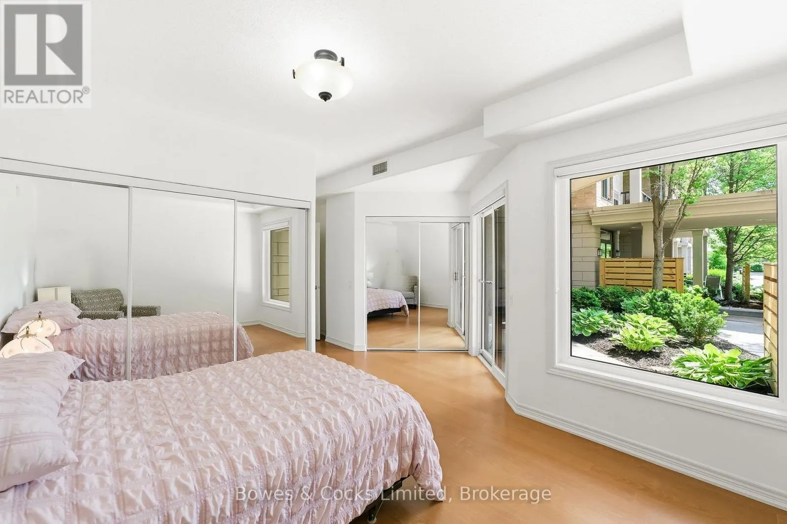 110 - 869 CLONSILLA AVENUE #110