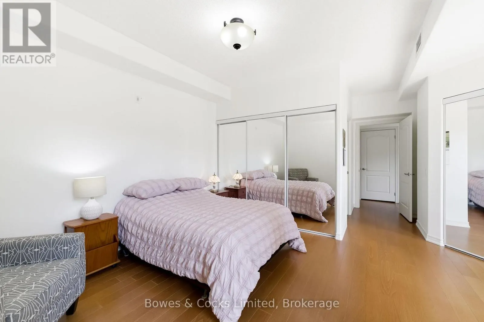 110 - 869 CLONSILLA AVENUE #110