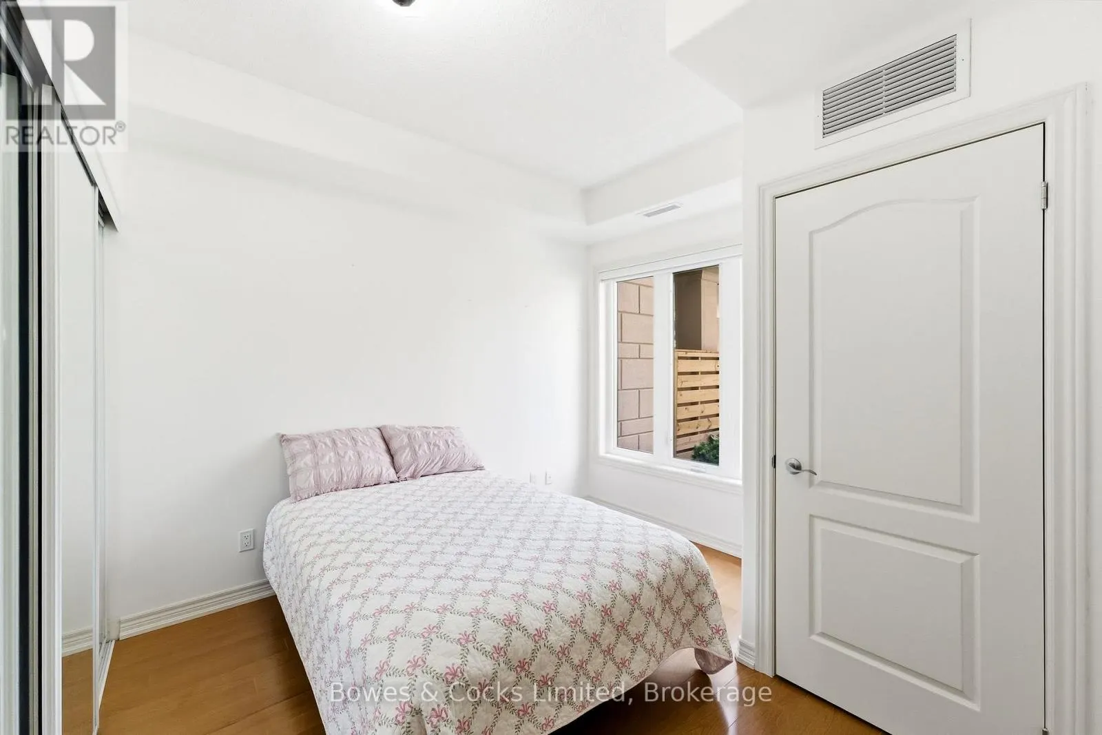 110 - 869 CLONSILLA AVENUE #110