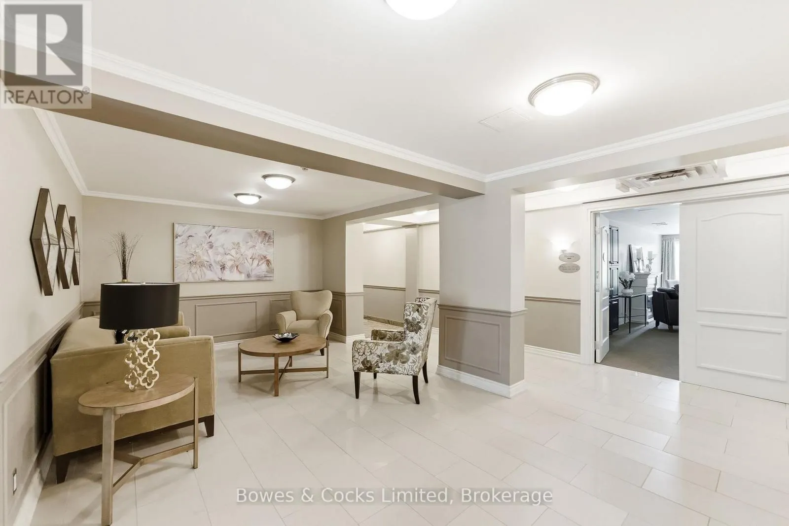 110 - 869 CLONSILLA AVENUE #110