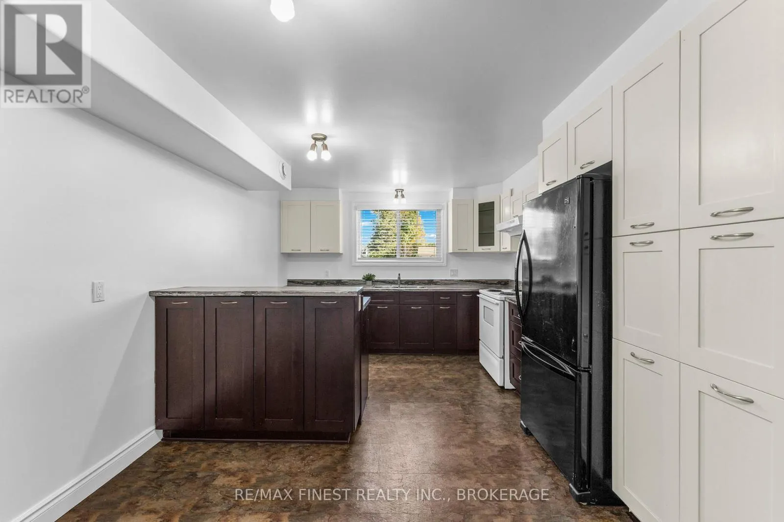 1600A ANNE STREET