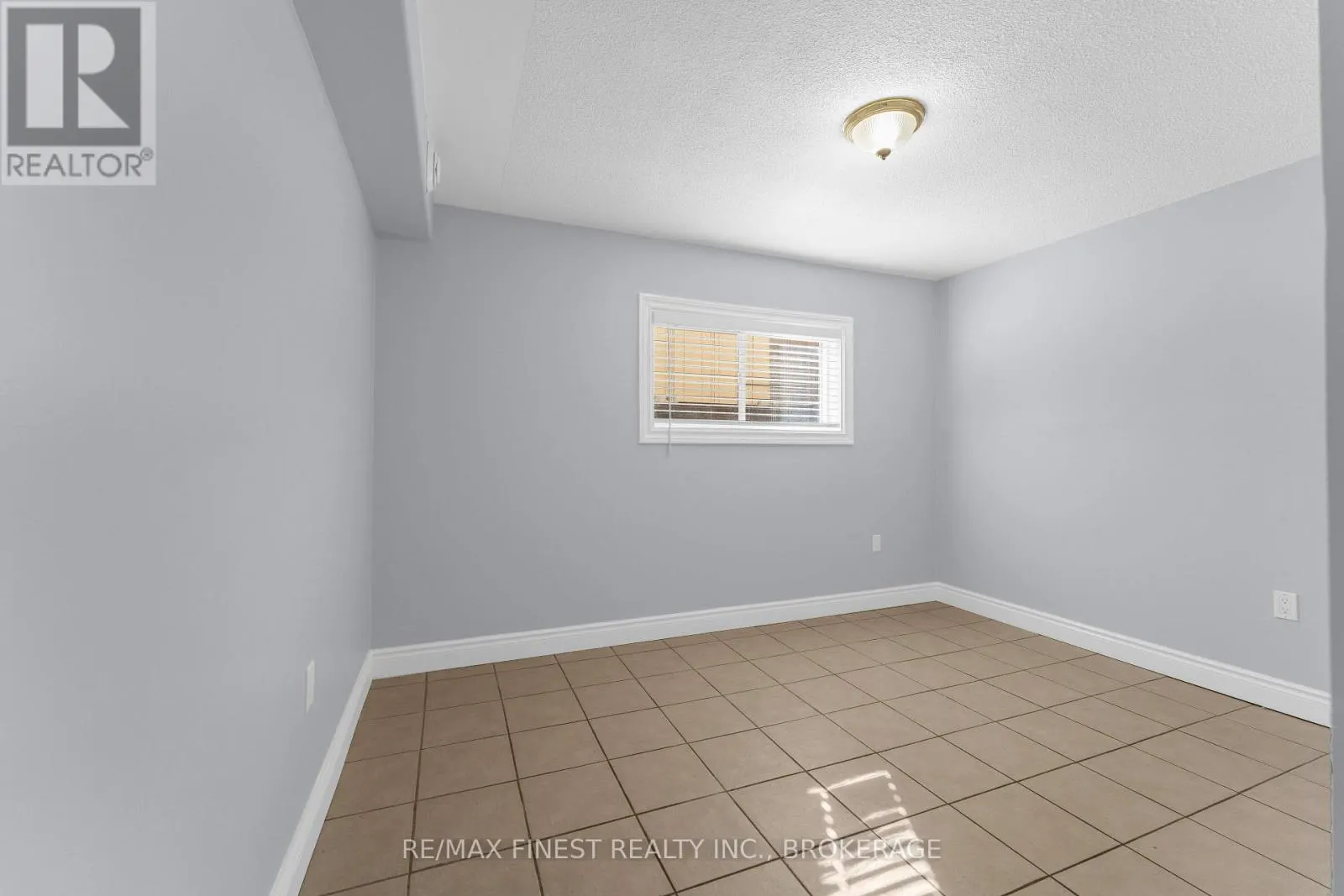 1600A ANNE STREET