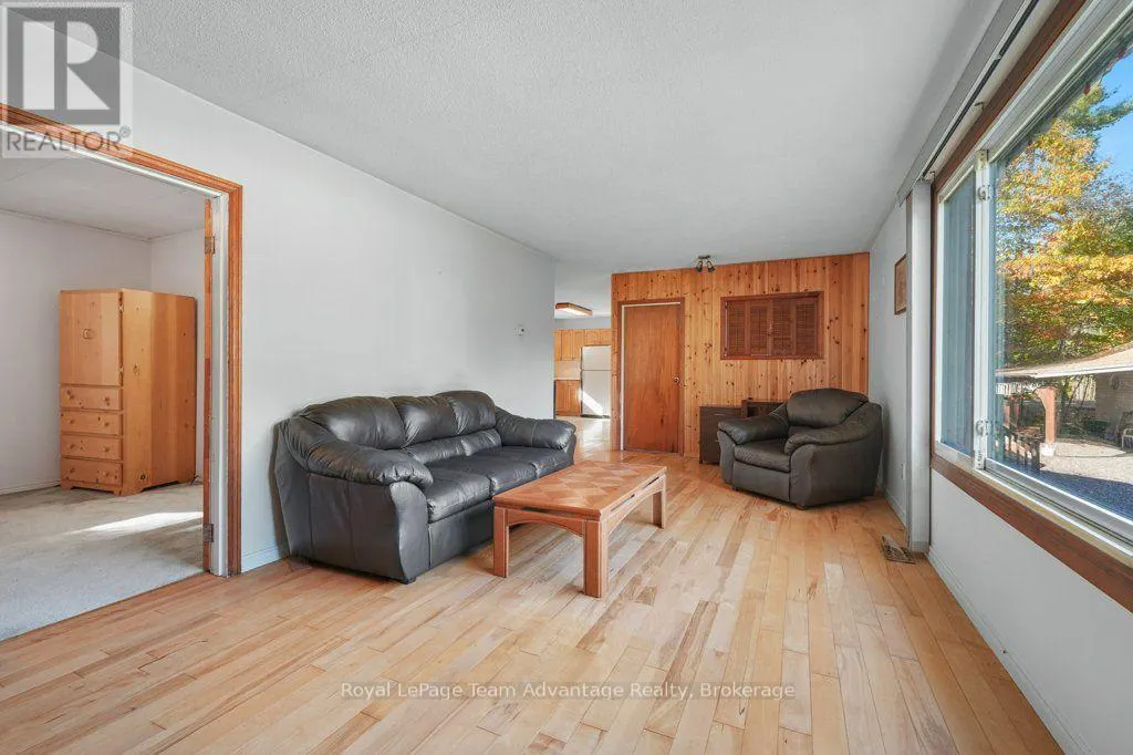48 HAMMEL AVENUE