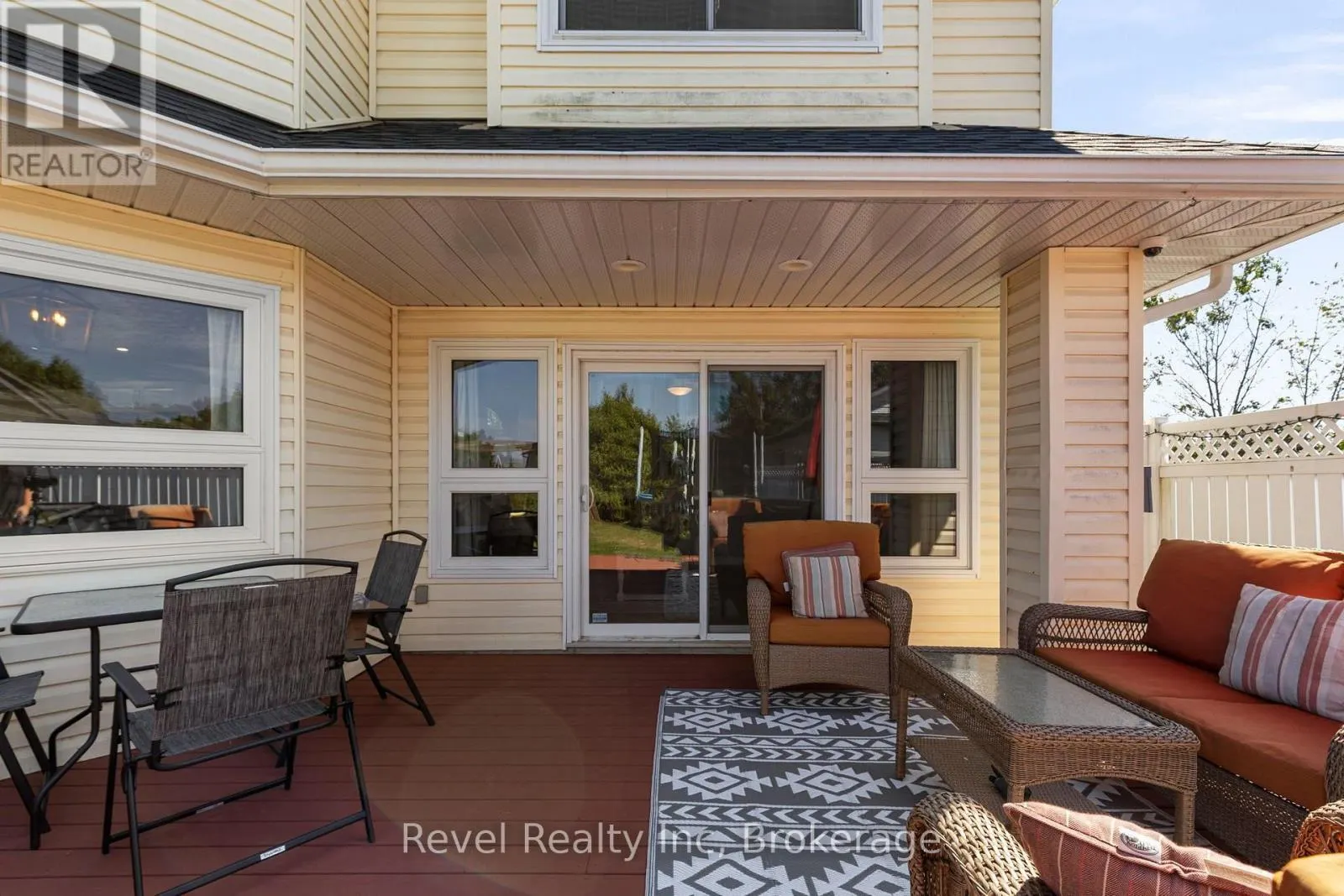 5 AVERY COURT