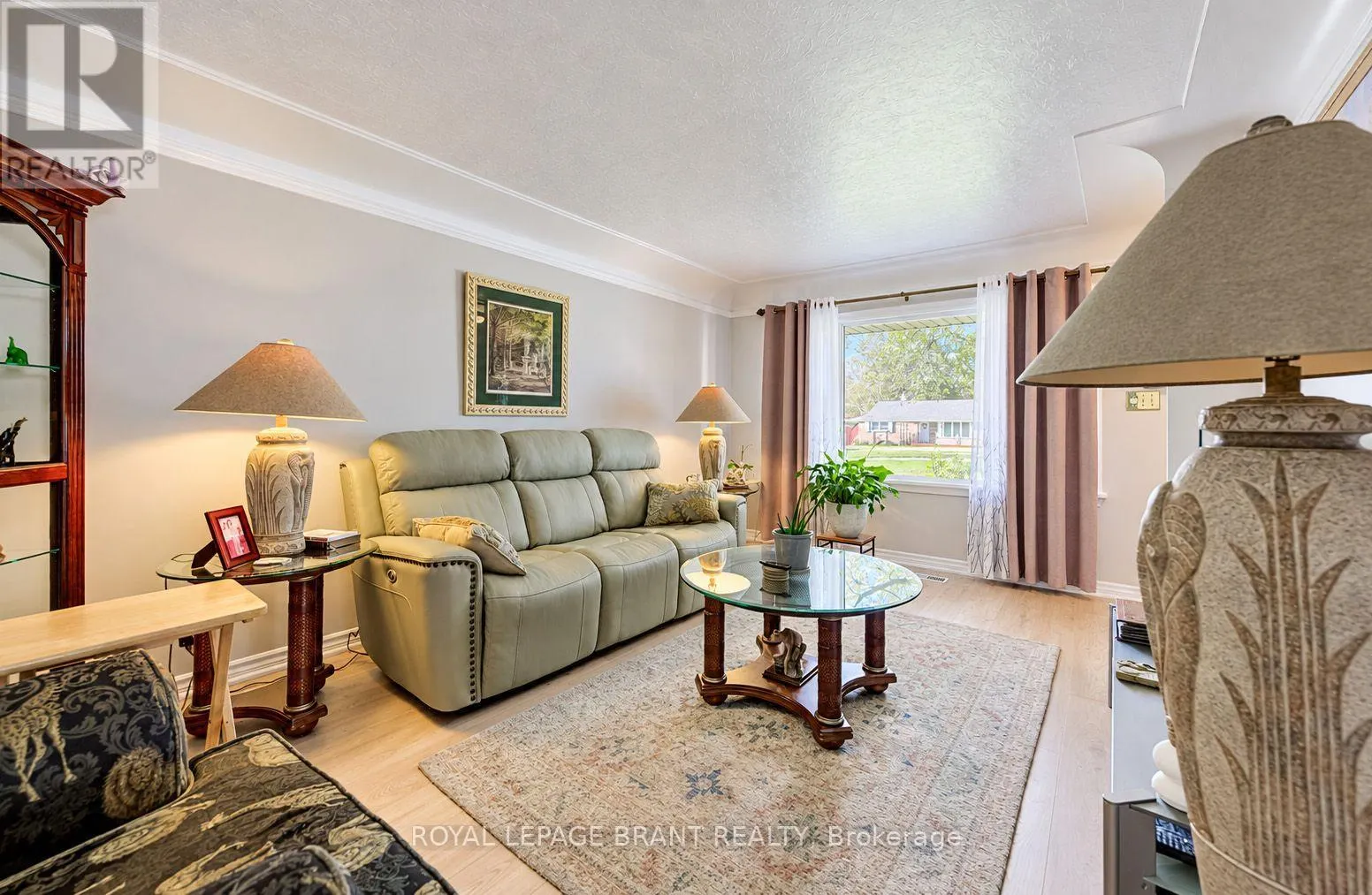 582 GRAND VALLEY DRIVE