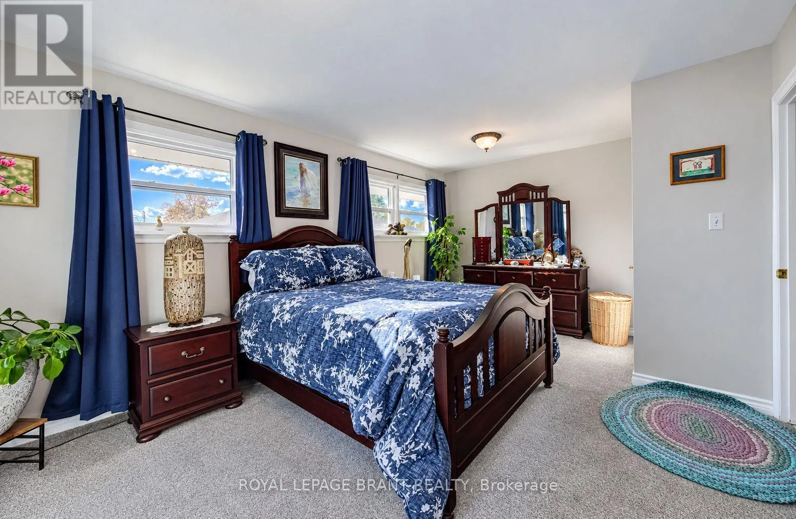 582 GRAND VALLEY DRIVE