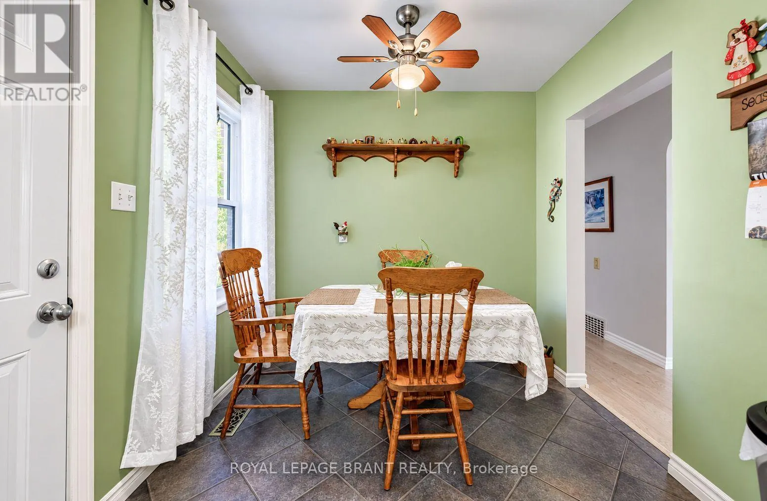582 GRAND VALLEY DRIVE