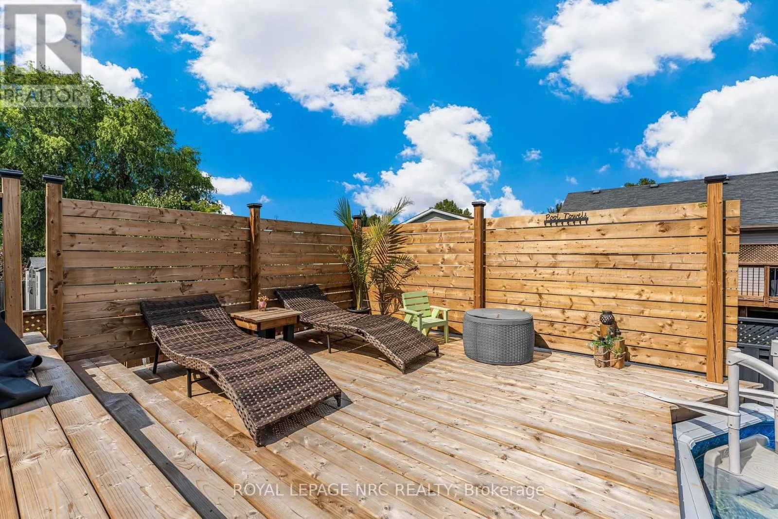 3584 CARVER STREET