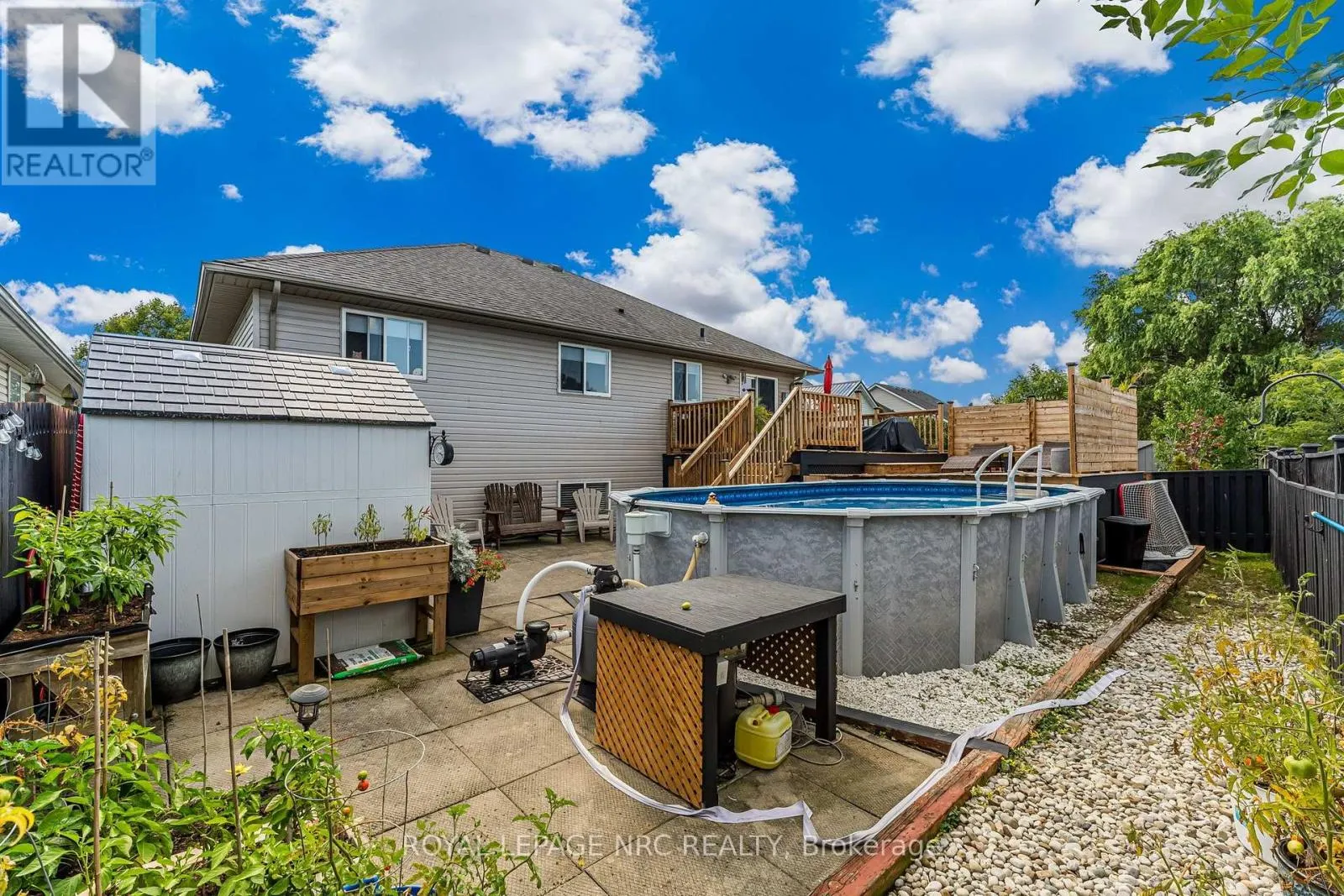 3584 CARVER STREET