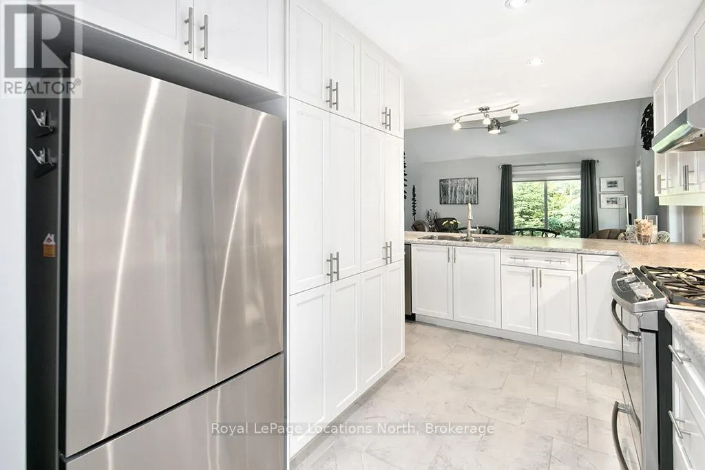216 MACINTOSH LANE