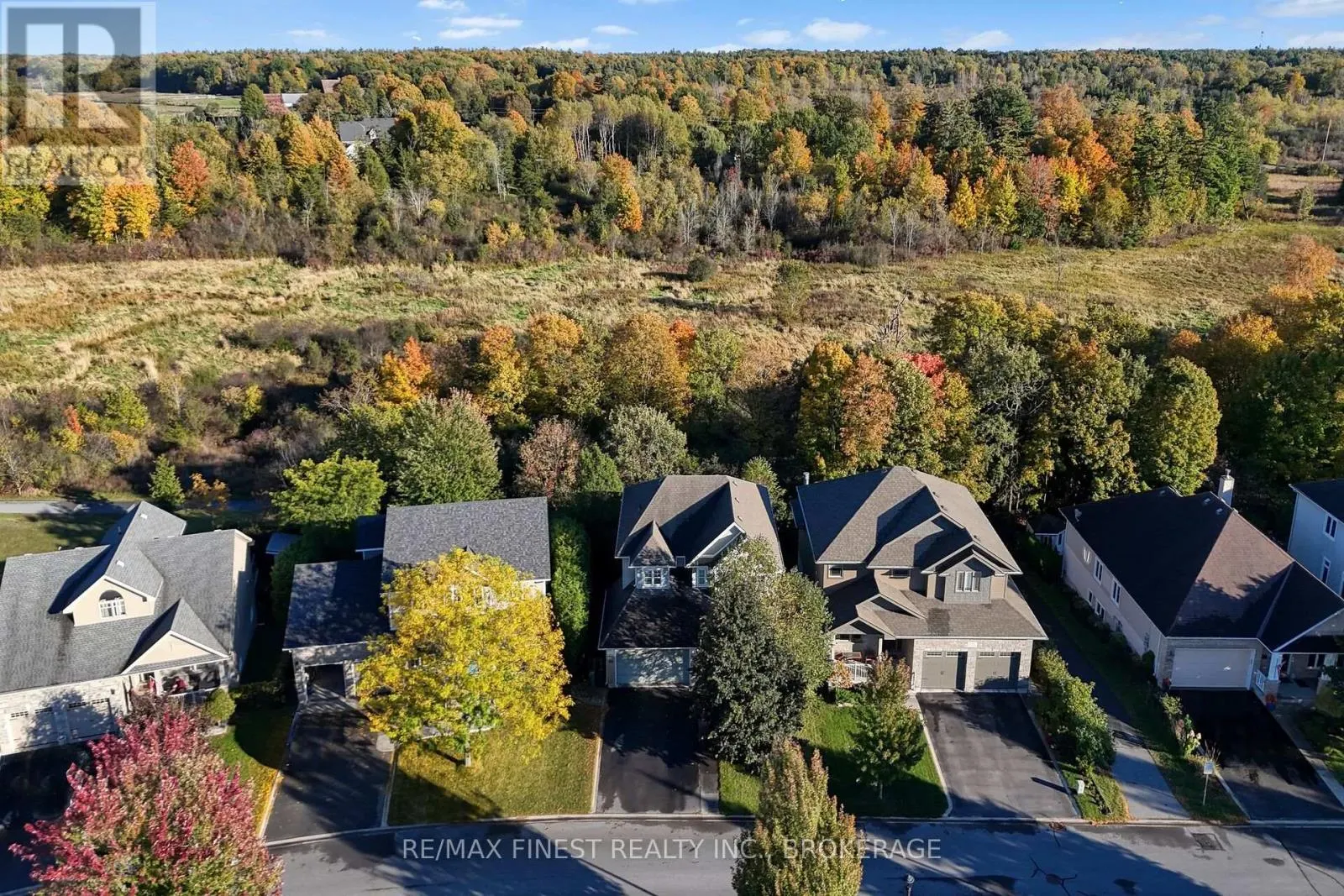 589 FIELDSTONE DRIVE