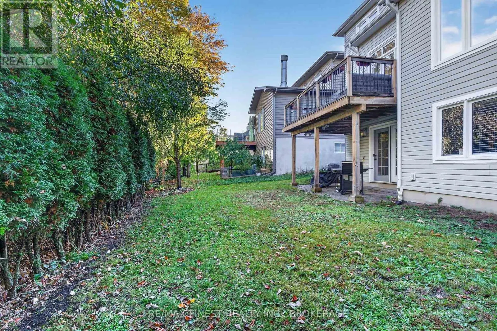 589 FIELDSTONE DRIVE