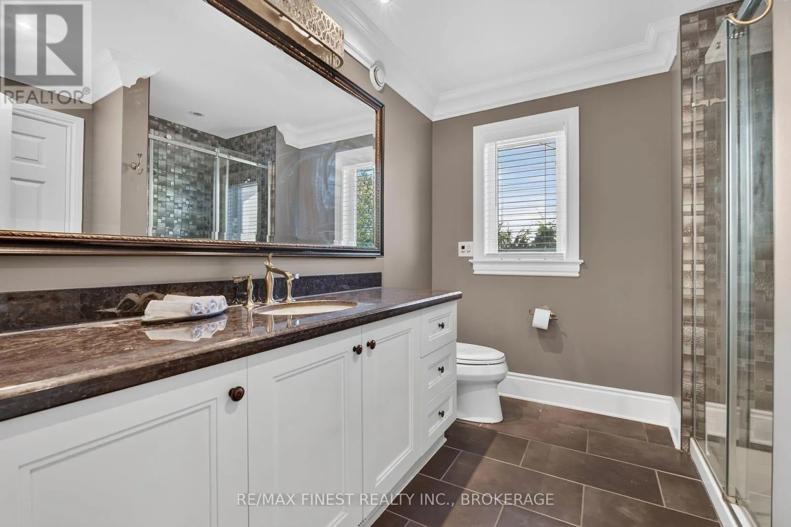 589 FIELDSTONE DRIVE