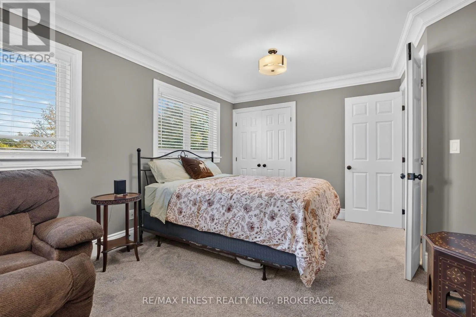 589 FIELDSTONE DRIVE
