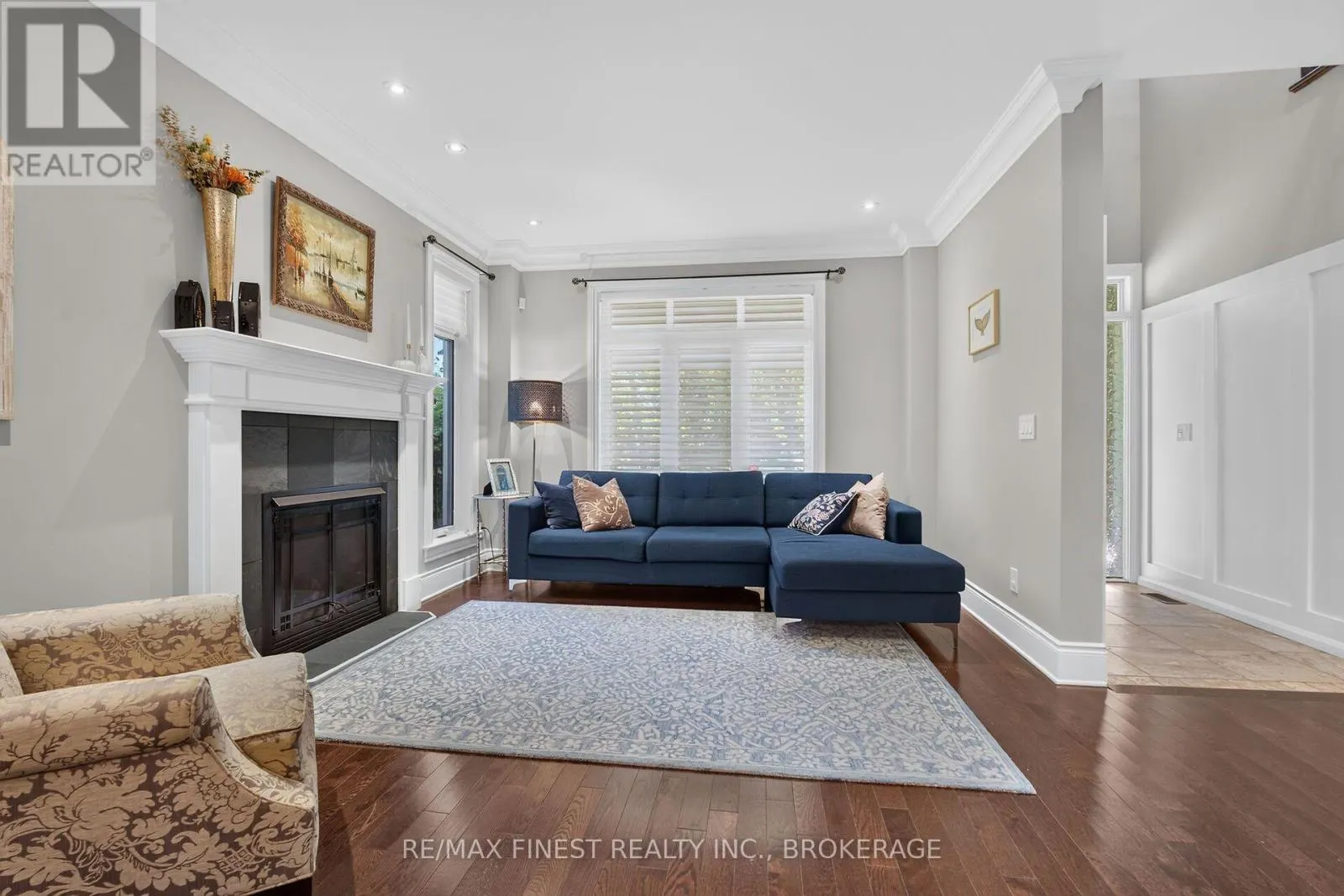 589 FIELDSTONE DRIVE