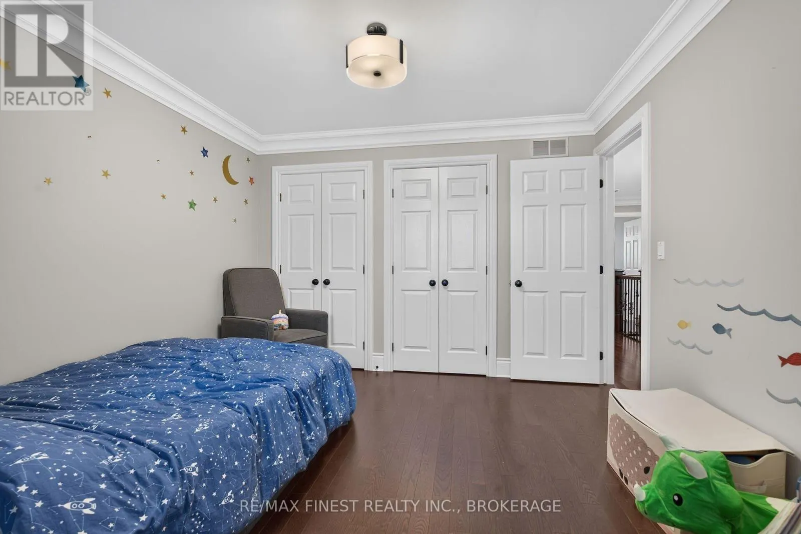 589 FIELDSTONE DRIVE