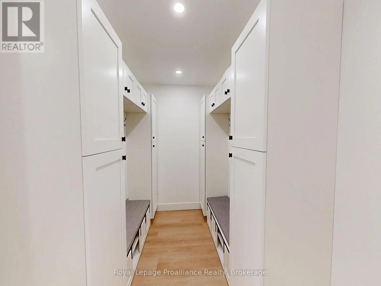 3 COOKE COURT