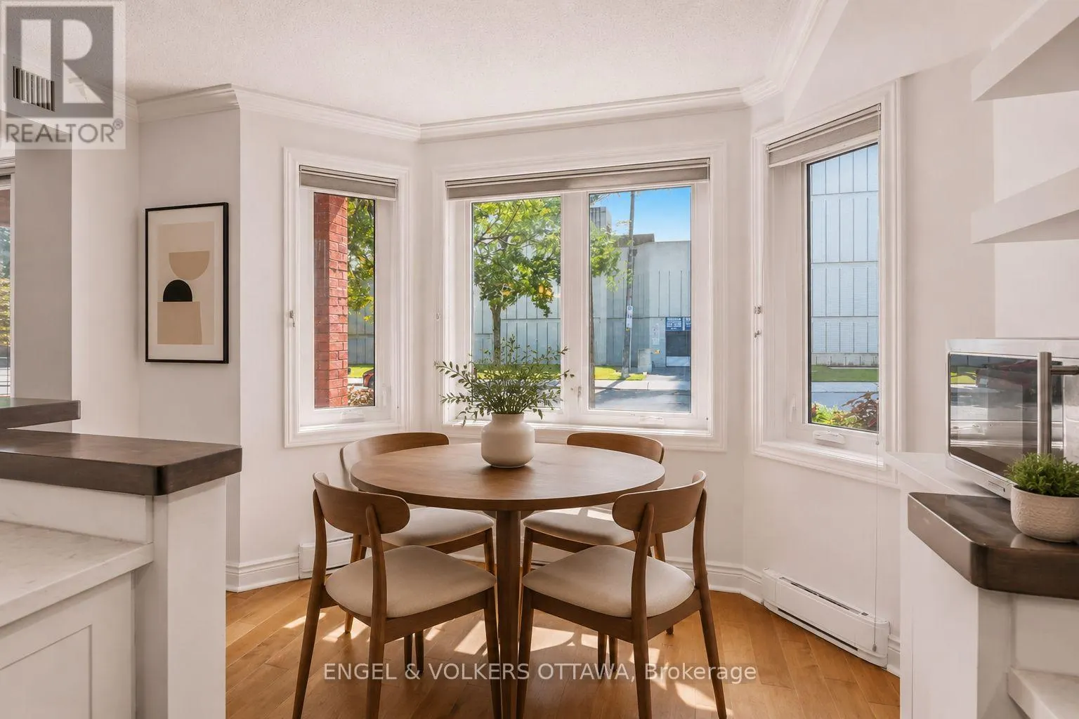 101 - 45 ARGYLE AVENUE