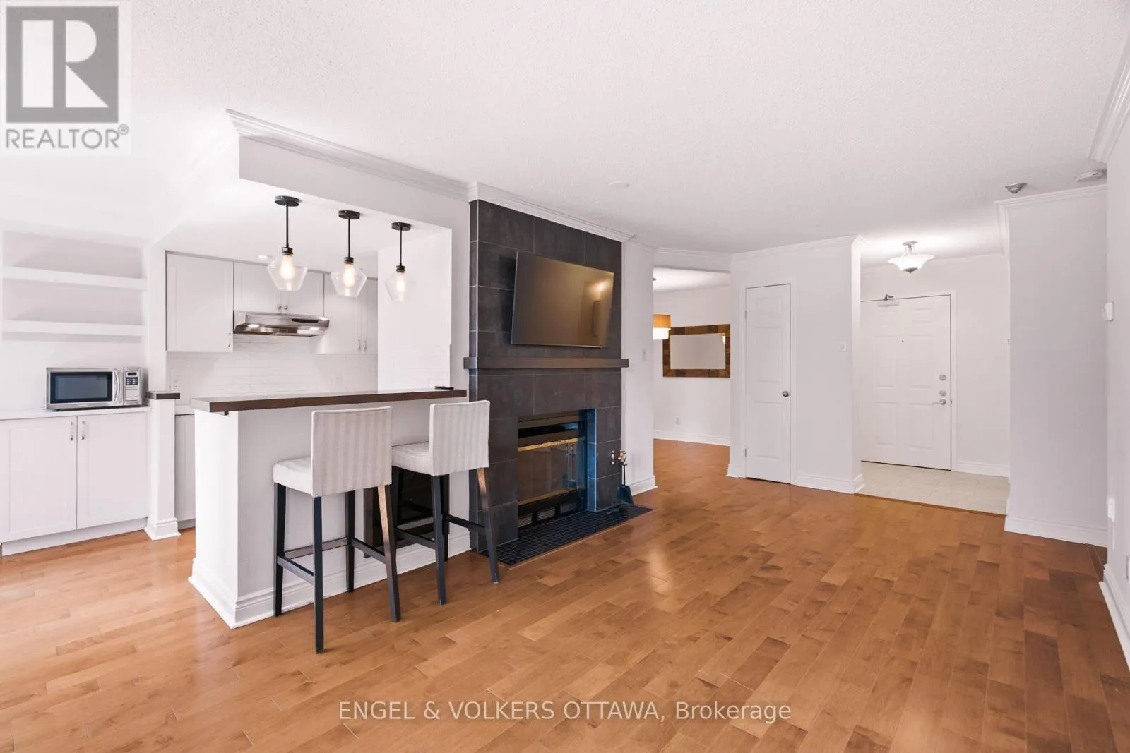 101 - 45 ARGYLE AVENUE
