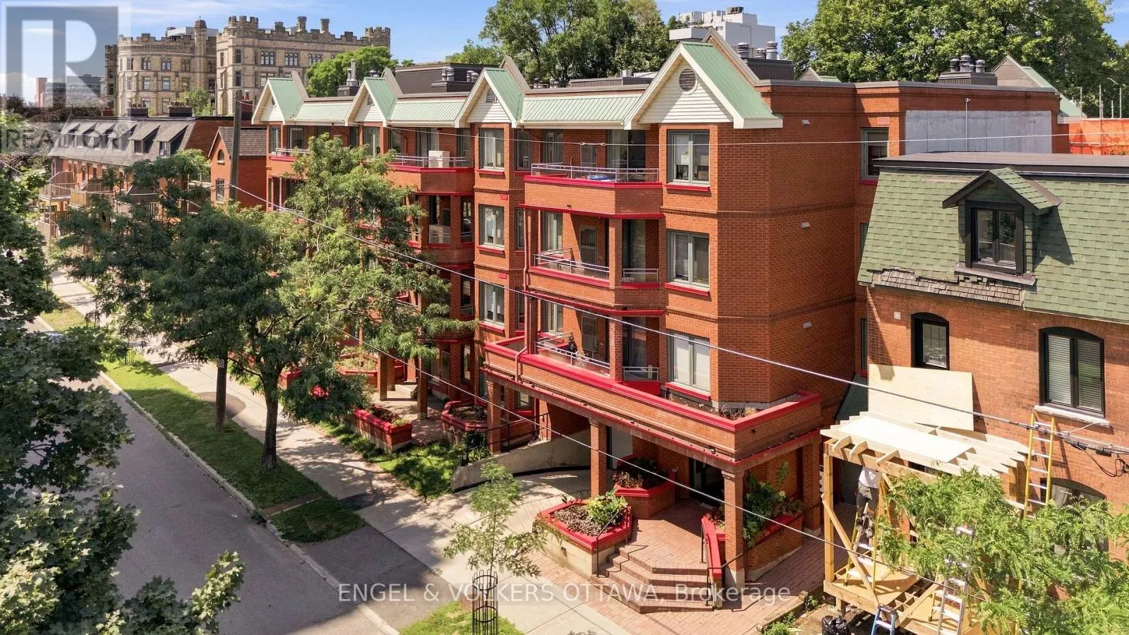 101 - 45 ARGYLE AVENUE
