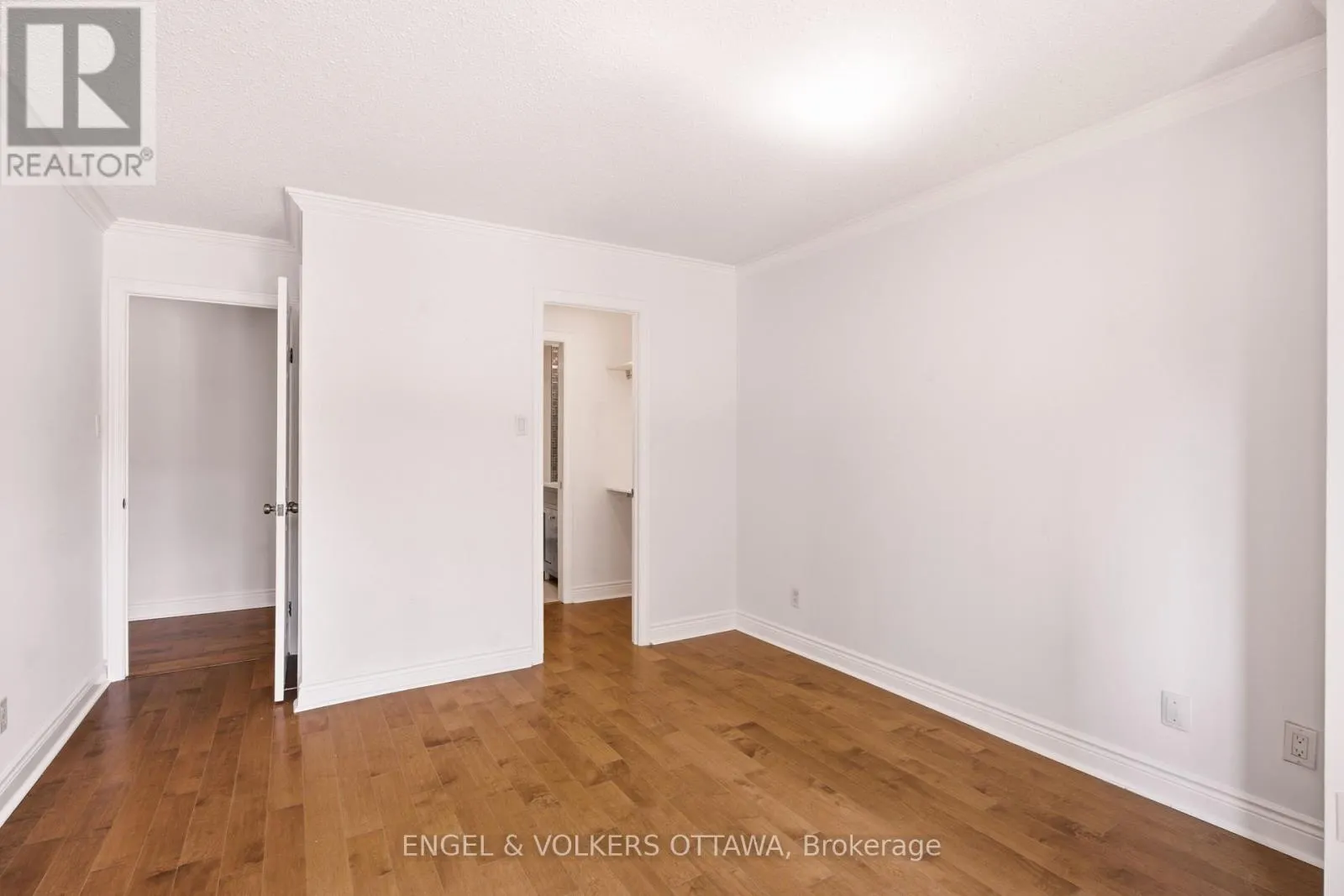 101 - 45 ARGYLE AVENUE