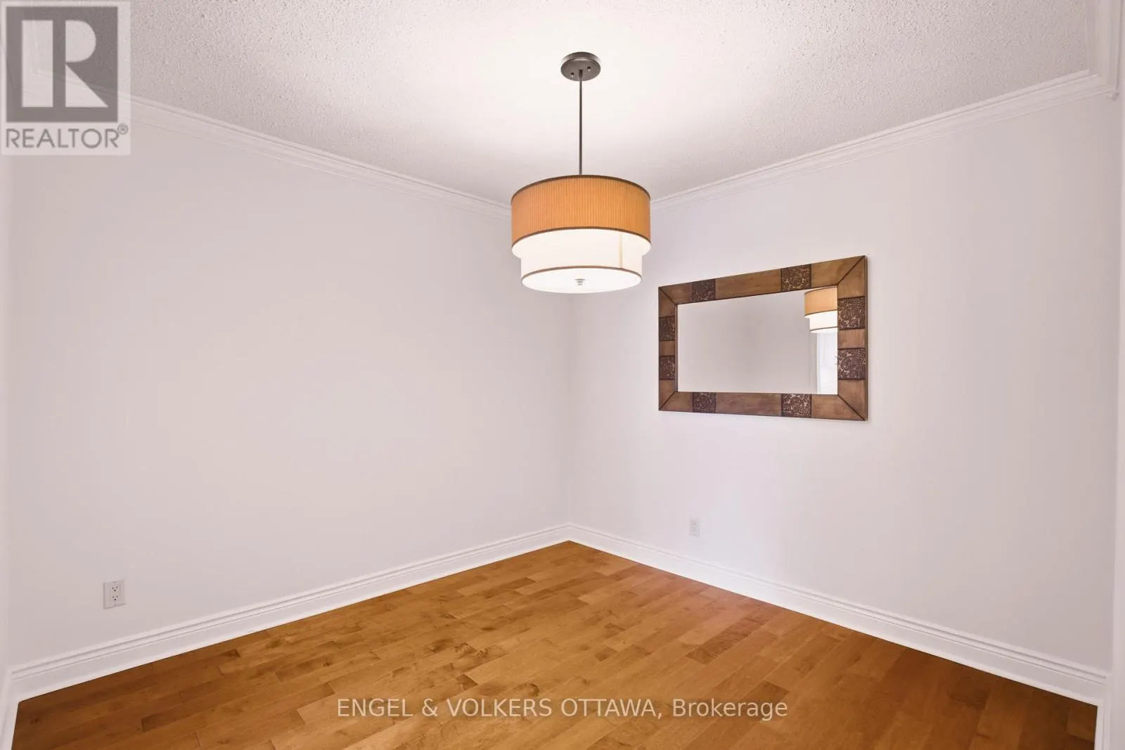 101 - 45 ARGYLE AVENUE