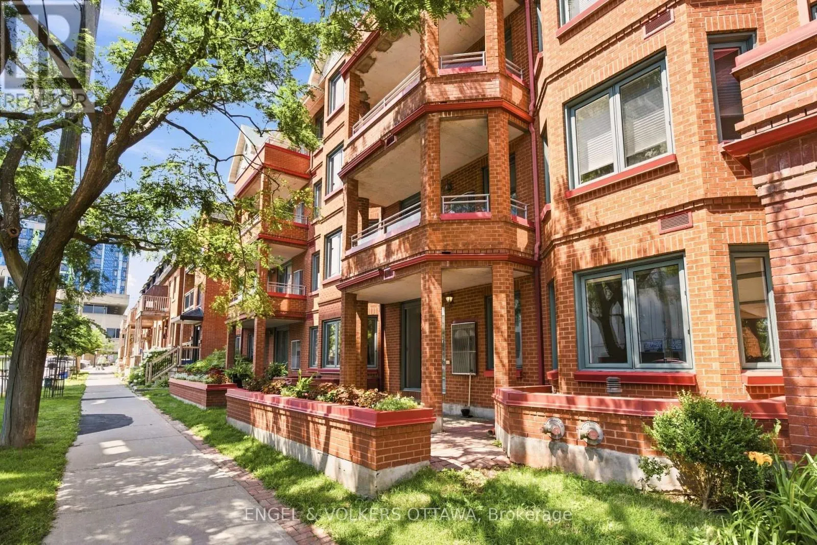 101 - 45 ARGYLE AVENUE