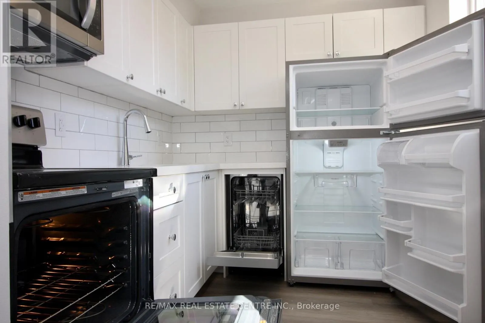 1 - 424 ARGYLE STREET S