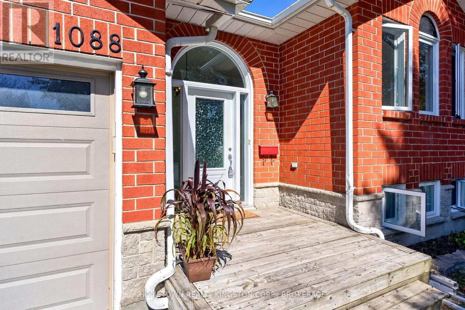 1088 ACADIA DRIVE