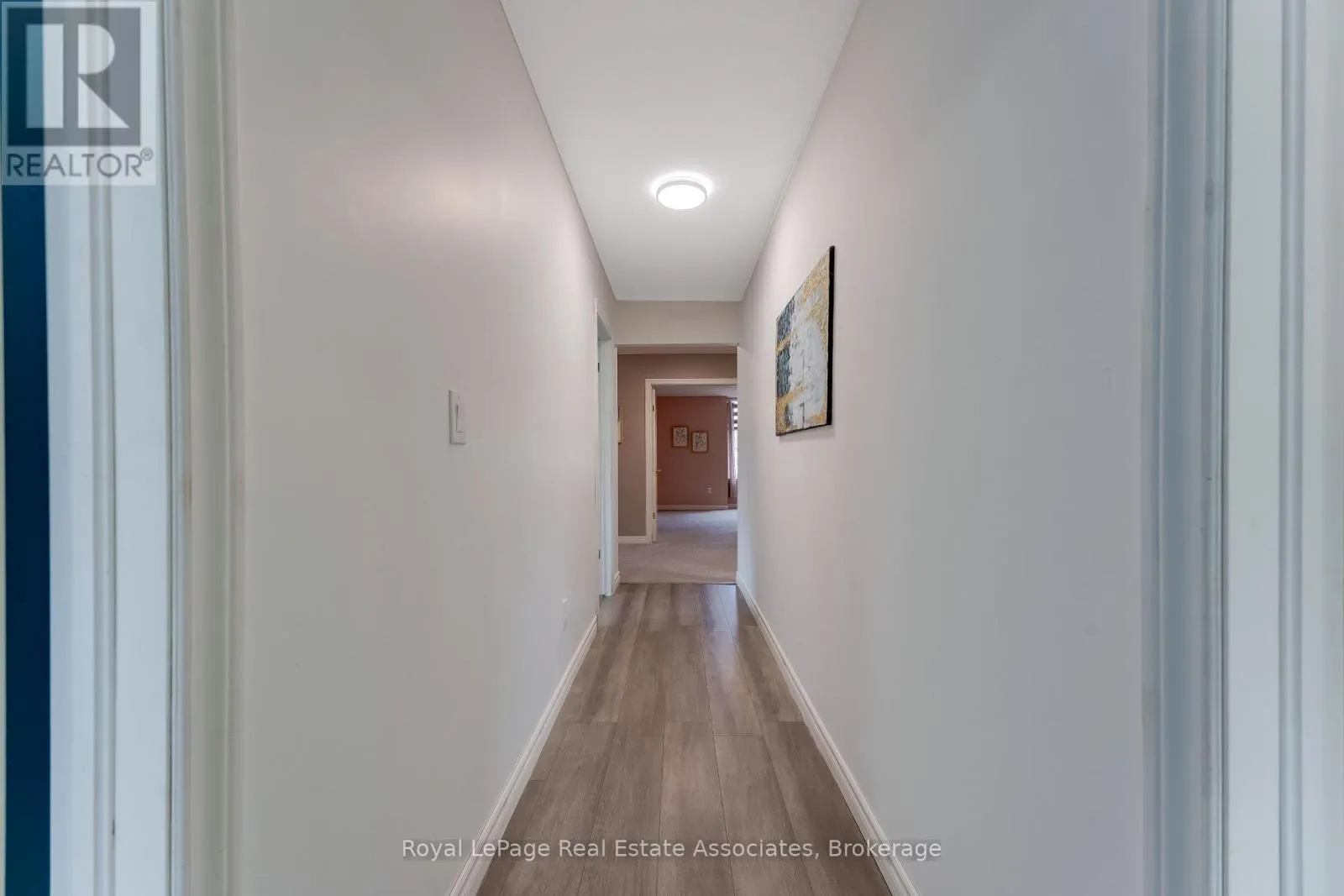 406 SANDY COVE CRESCENT