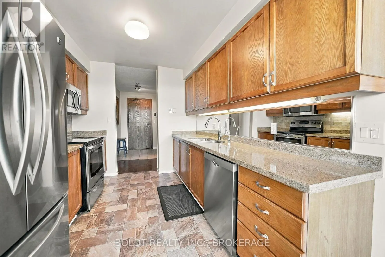 505 - 3 TOWERING HEIGHTS BOULEVARD #505
