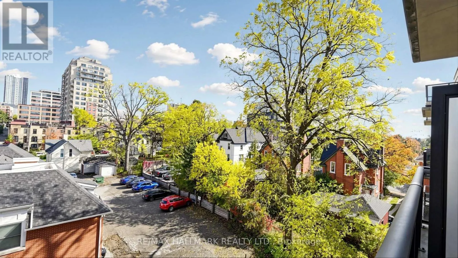 414 - 399 QUEEN STREET S