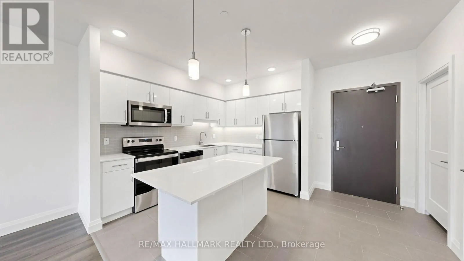414 - 399 QUEEN STREET S