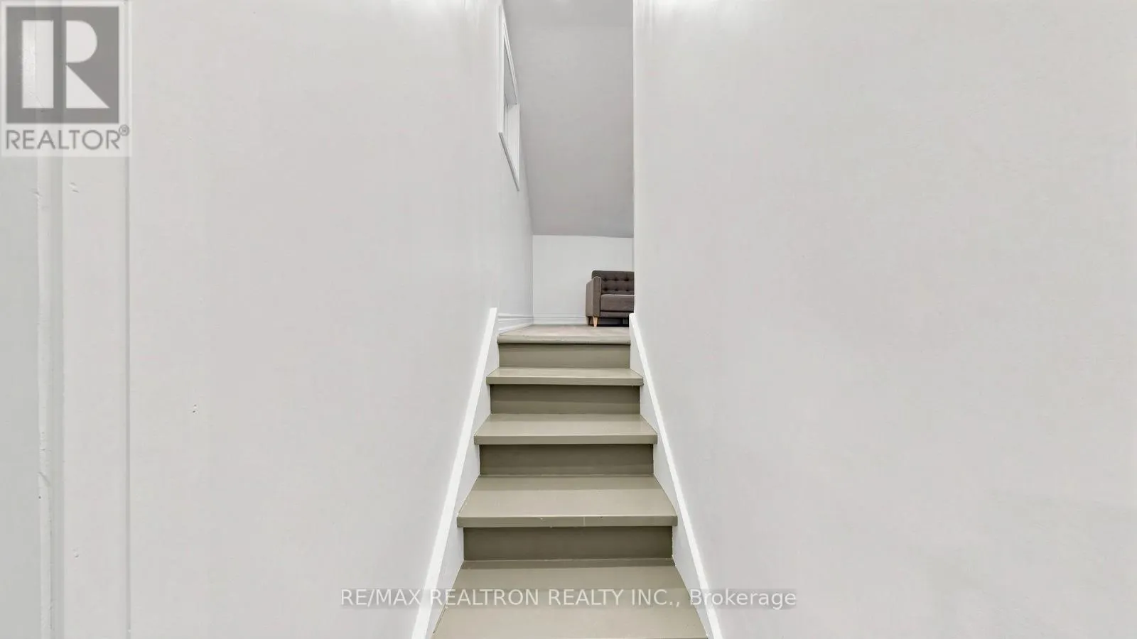 31 ISABELLA STREET