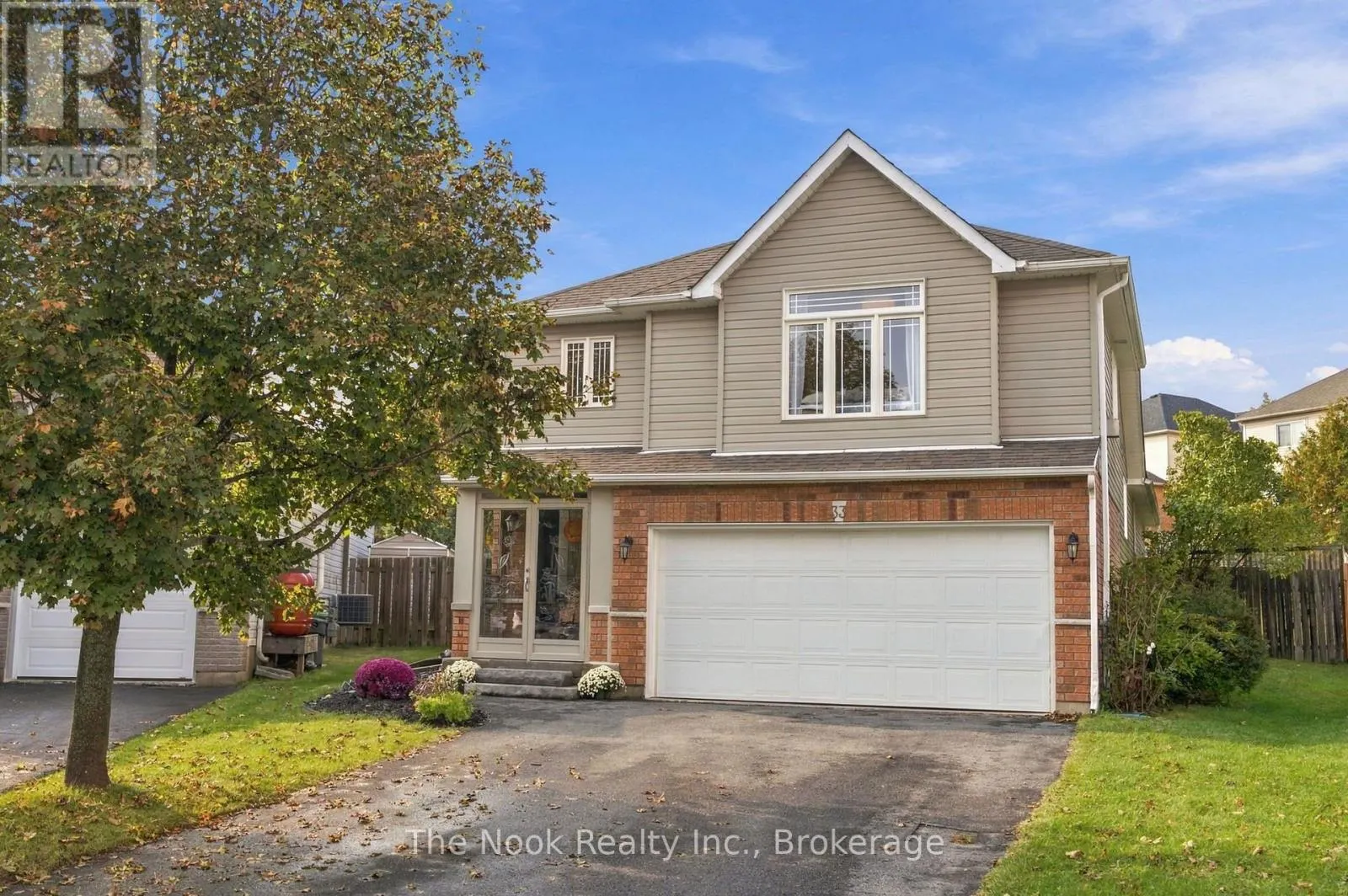 33 LAING COURT