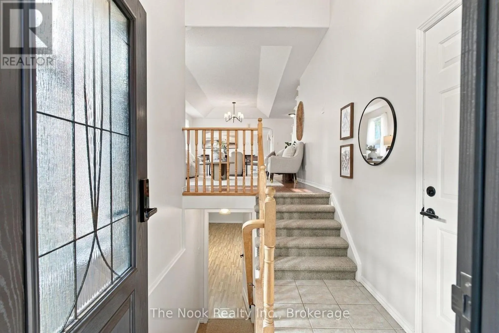 33 LAING COURT