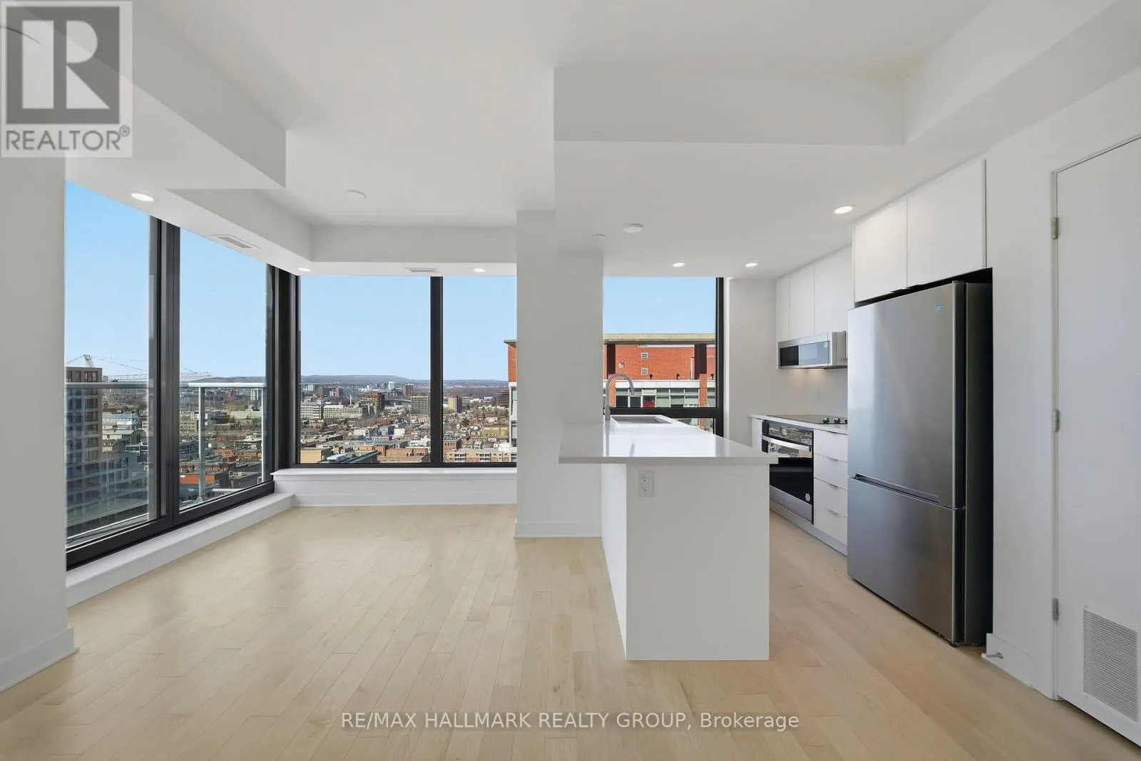 2202 - 180 GEORGE STREET