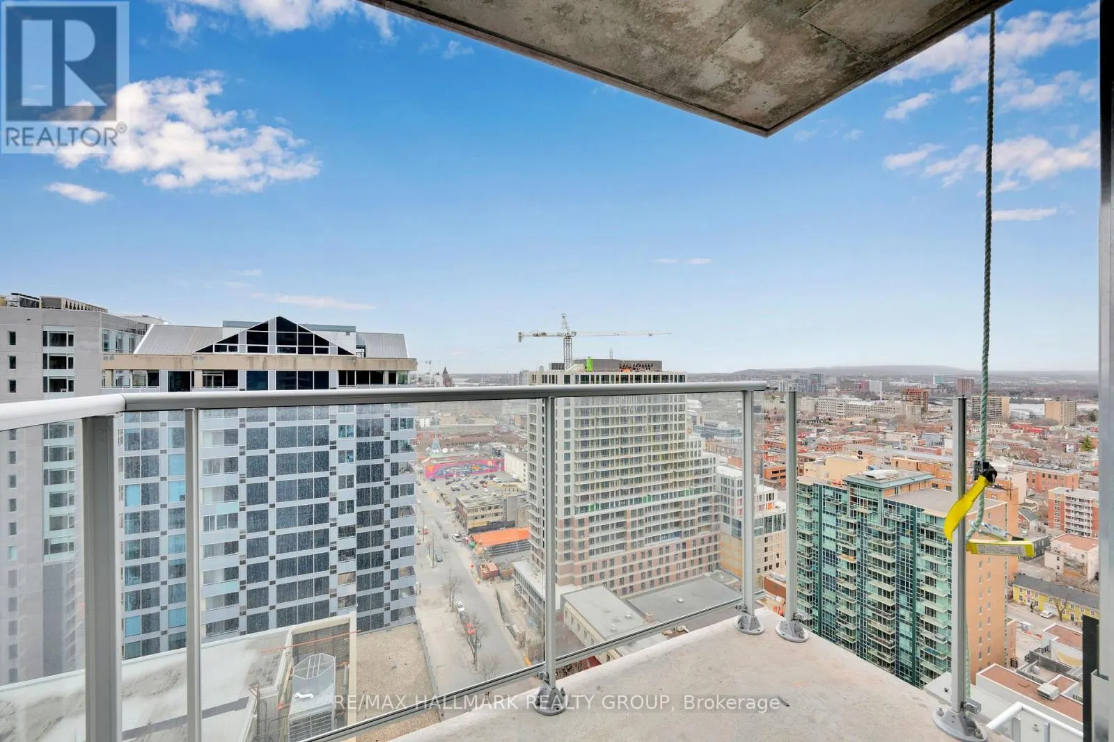 2202 - 180 GEORGE STREET