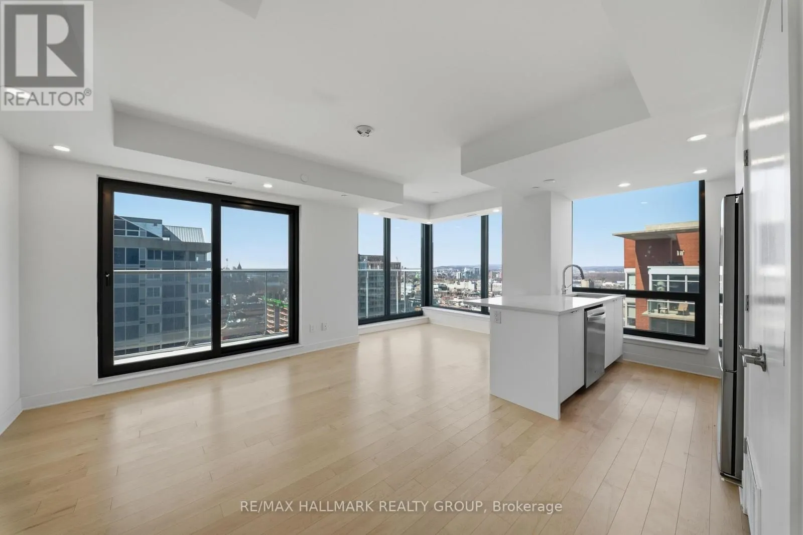 2202 - 180 GEORGE STREET