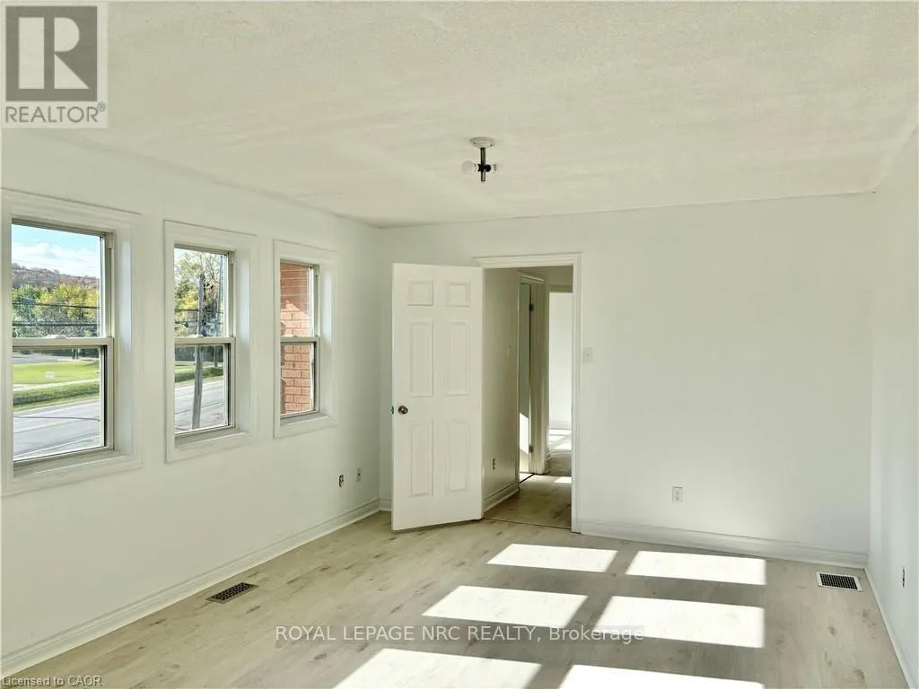 A - 299 MAIN STREET E