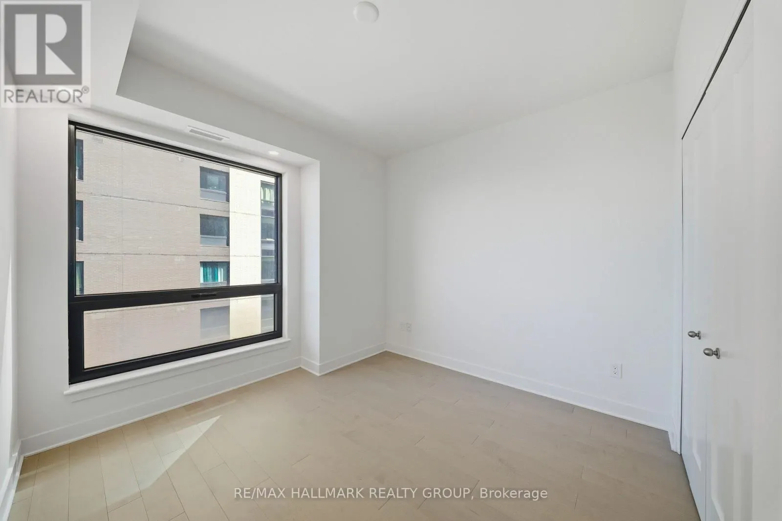 1407 - 180 GEORGE STREET