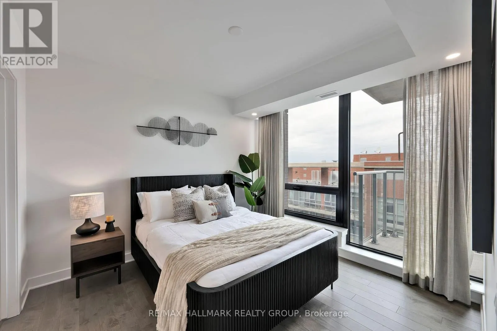 1407 - 180 GEORGE STREET