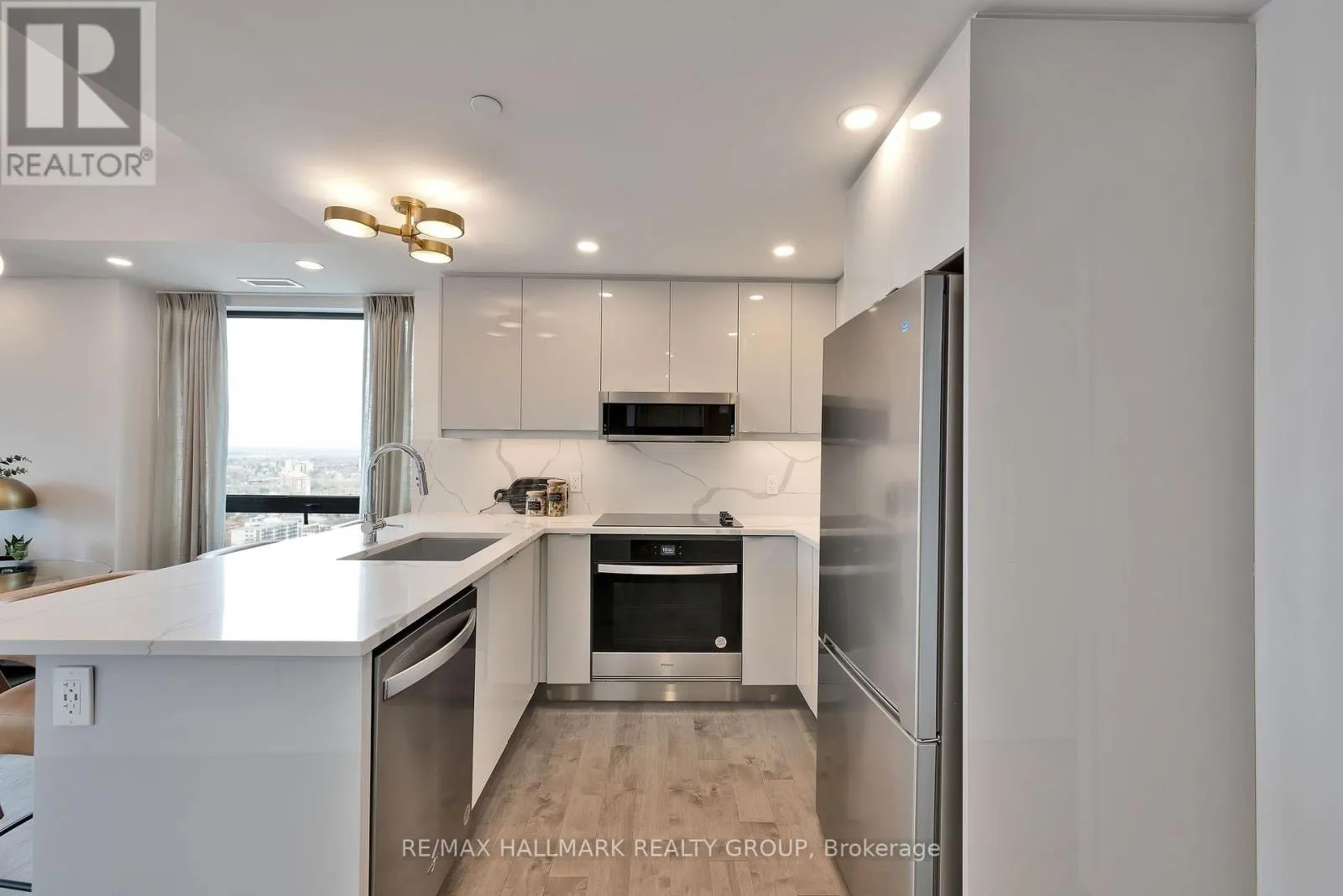 1407 - 180 GEORGE STREET